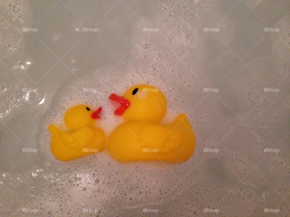 Rubber ducks in the bath 