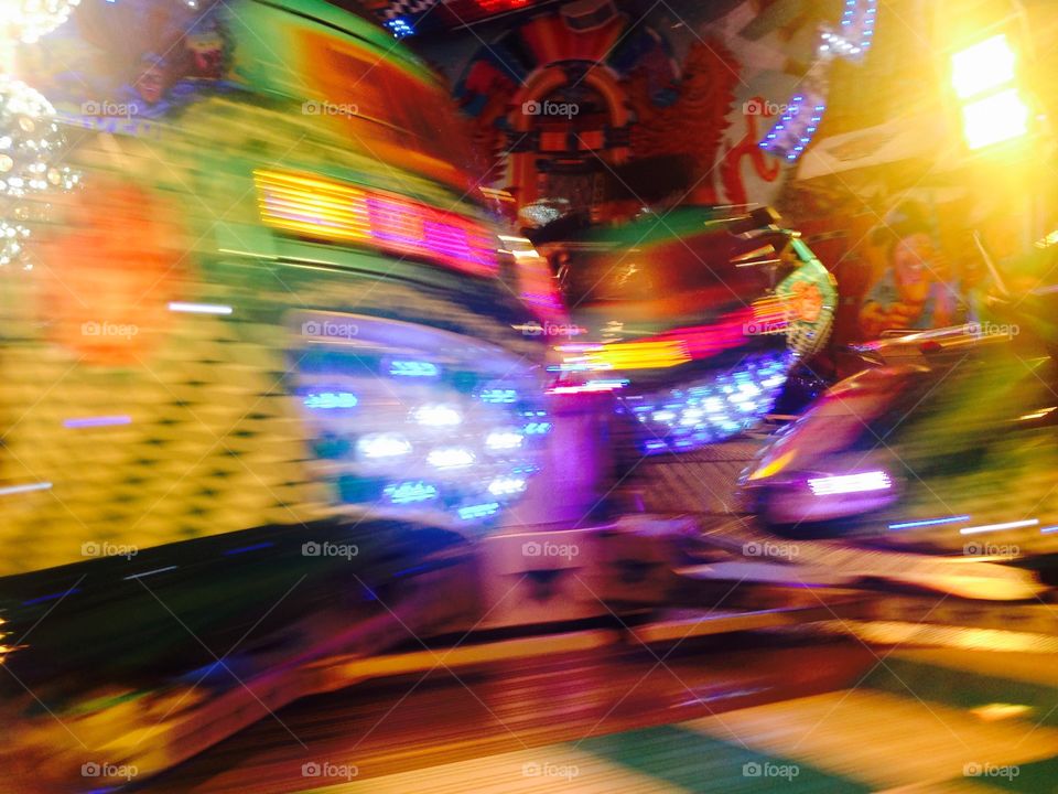 Fairground ride move fast lights 