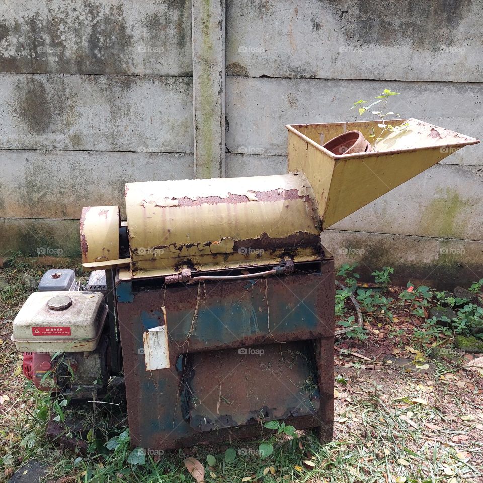 leaf and twig chopper machine