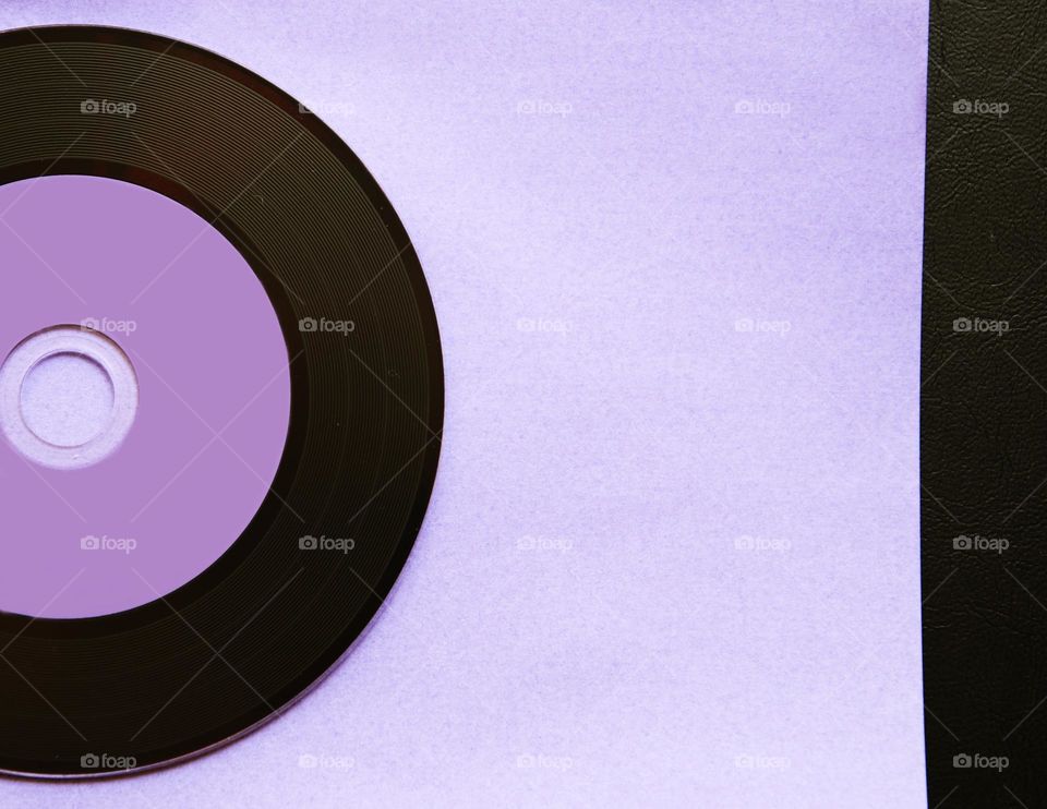 Purple vinyl disc background 