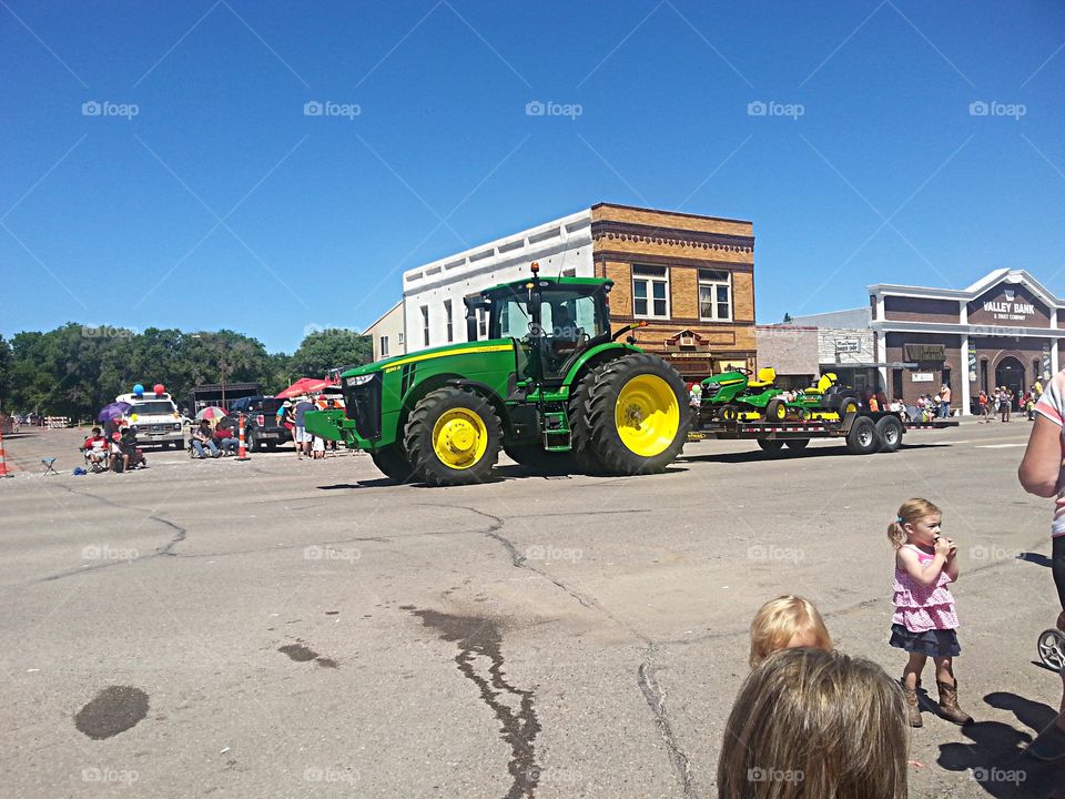 Tractors. Farm machinery 