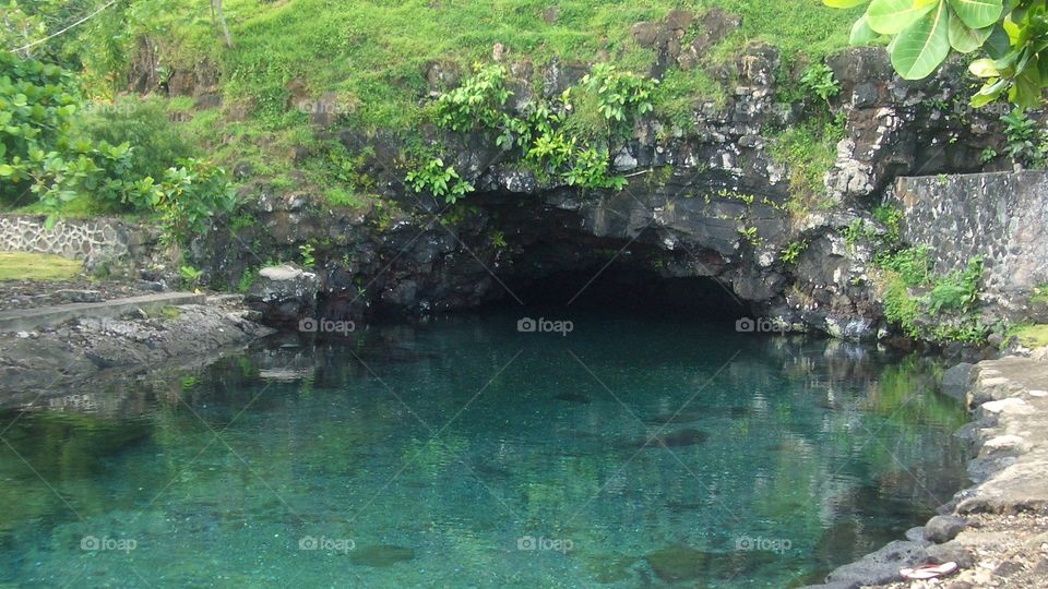 Piula cave pool