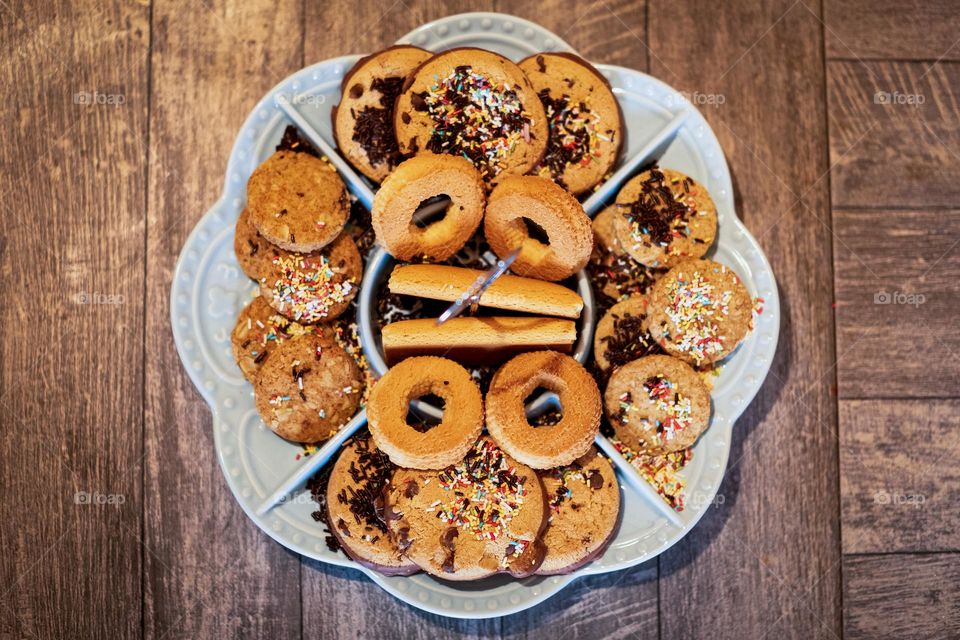 Mix of cookies on the blue plate