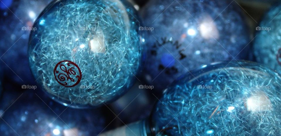 These are called flashbulbs! 1