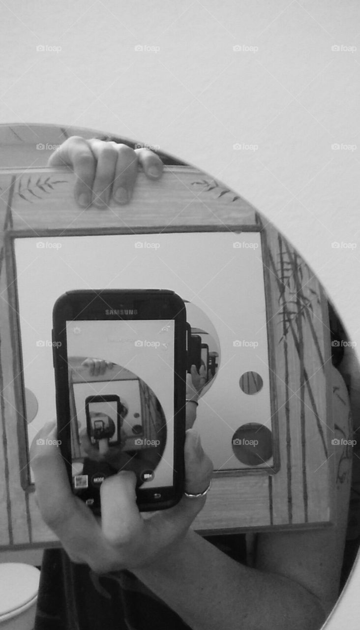 samsung squared. in the mirror shot for android contest