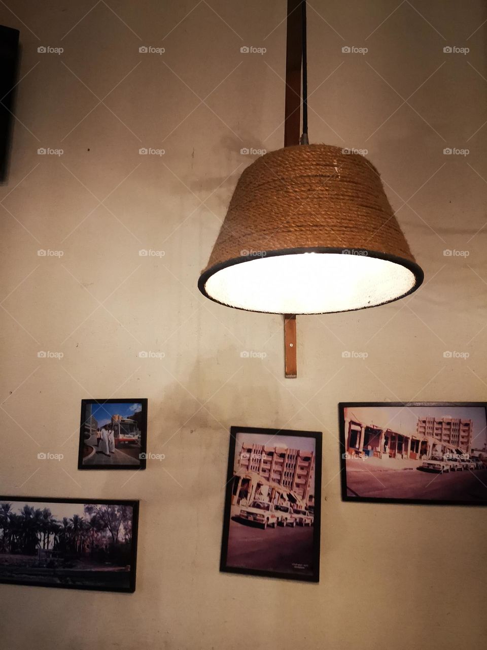 A picture of the art of decoration merging the old with the modern with the consistency of colors