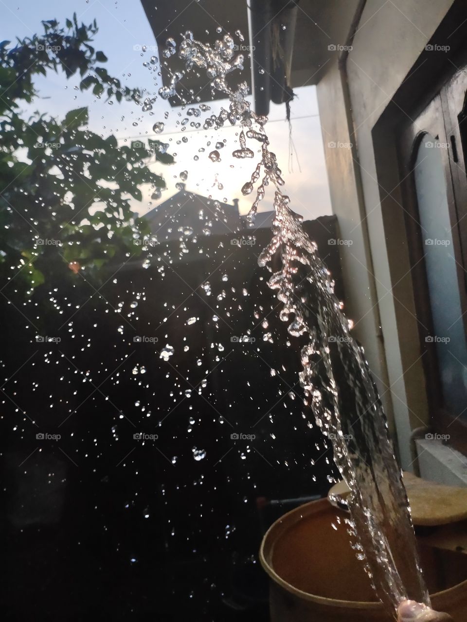 Water Flash creates best art form which take us to the imaginary world of Color and Happiness