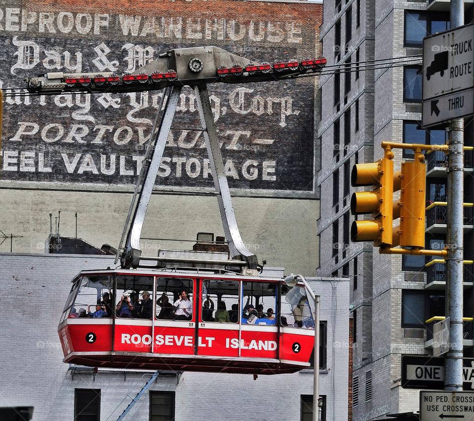 tram island manhattan nyc by delvec