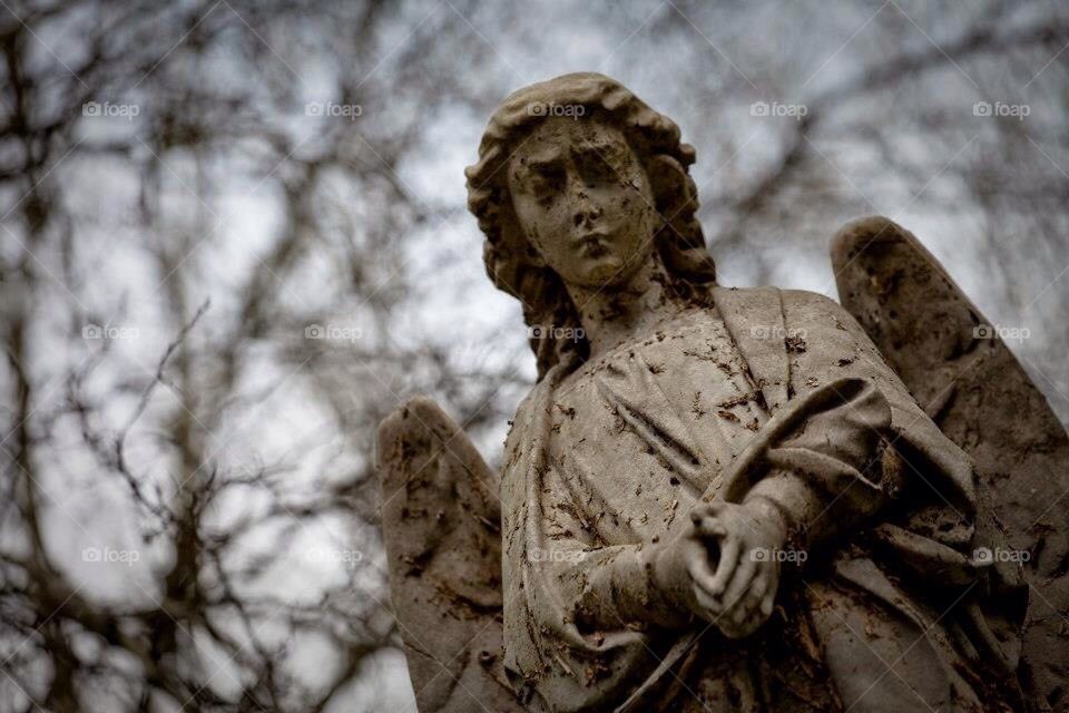 Angel gravestone